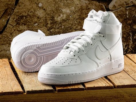 air force 1 high white shoes